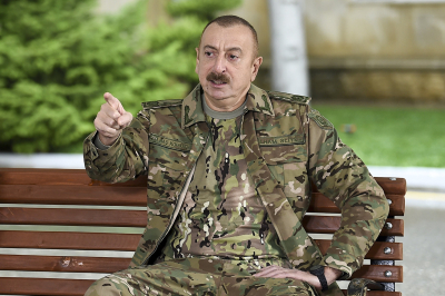 Алиев назвал терактом инцидент с дронами и поручил военным дать ответ на него