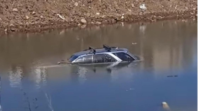 &quot;Маршрут перестроен&quot;: астанчанин обнаружил свою машину в котловане с водой