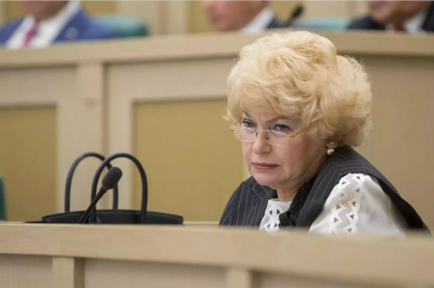 Сенатор от Тувы Людмила Нарусова назвала заказухой слухи об ее уходе из Совфеда