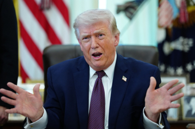 Трамп удалил картинку с изображением себя в образе Иисуса