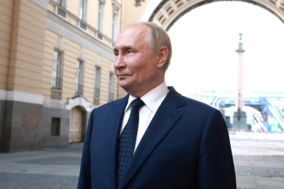 Путин поддержал установку памятника Меншикову в Петербурге