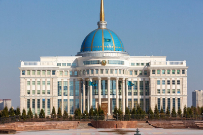 Токаев внес поправки в законодательство по ОСМС