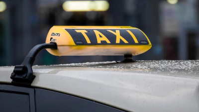 Пассажир оскорбил глухонемого таксиста в Астане и попал на видео