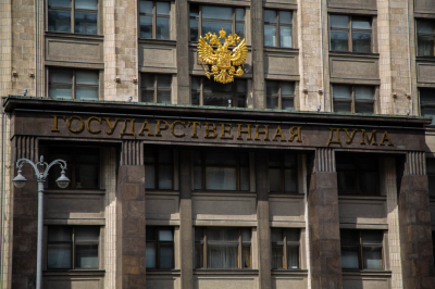 Селезнев предложил платить алименты детям за счет государства
