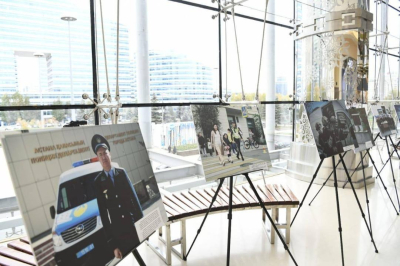 «Закон и порядок»: жители столицы увидели фото из жизни полицейских