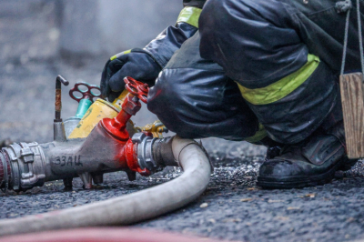 Названа причина возгорания здания в центре Москвы