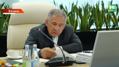 Раис Татарстана принял участие в собрании акционеров ТАИФ