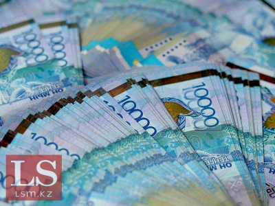 Все больше проблемных займов физлиц переходит коллекторам