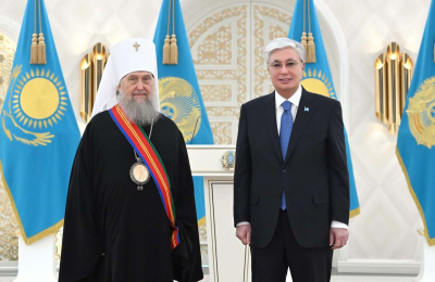 Президент наградил митрополита Александра орденом «Достық» I степени
