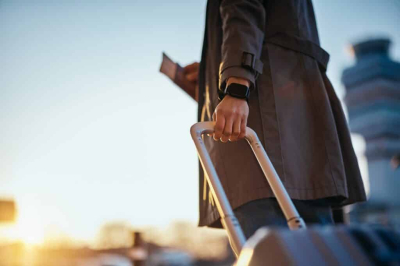 Застрявшие в аэропорту Дохи казахстанцы скандалили и требовали самолет