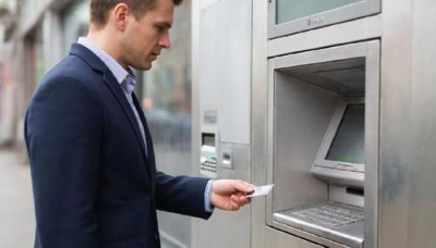 Почему банк может заблокировать вашу покупку в интернете: забота или тотальный контроль?