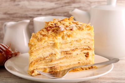 Никаких танцев с бубном! Моя версия наполеона из слоеного теста &mdash; нежнее и быстрее классического