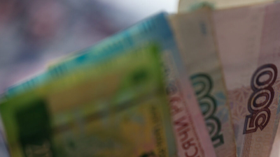 Пенсионерка в Татарстане потеряла 2,3 млн рублей, поверив лже-сотрудникам "Госуслуг" 27/04/2026 &ndash; Новости