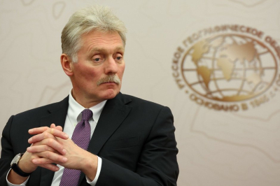 Песков заявил, что кабмин принимает меры для решения проблем с ценами на топливо