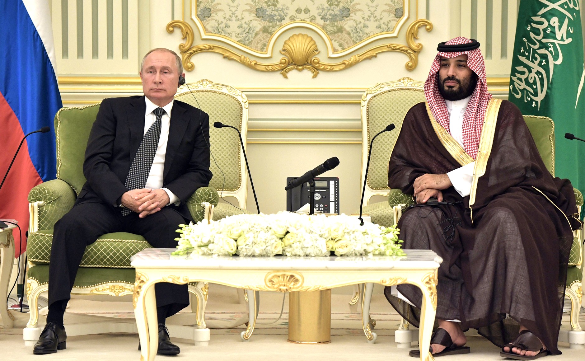 Путин созвонился с наследным принцем Саудовской Аравии и обсудил ситуацию на Ближнем Востоке
