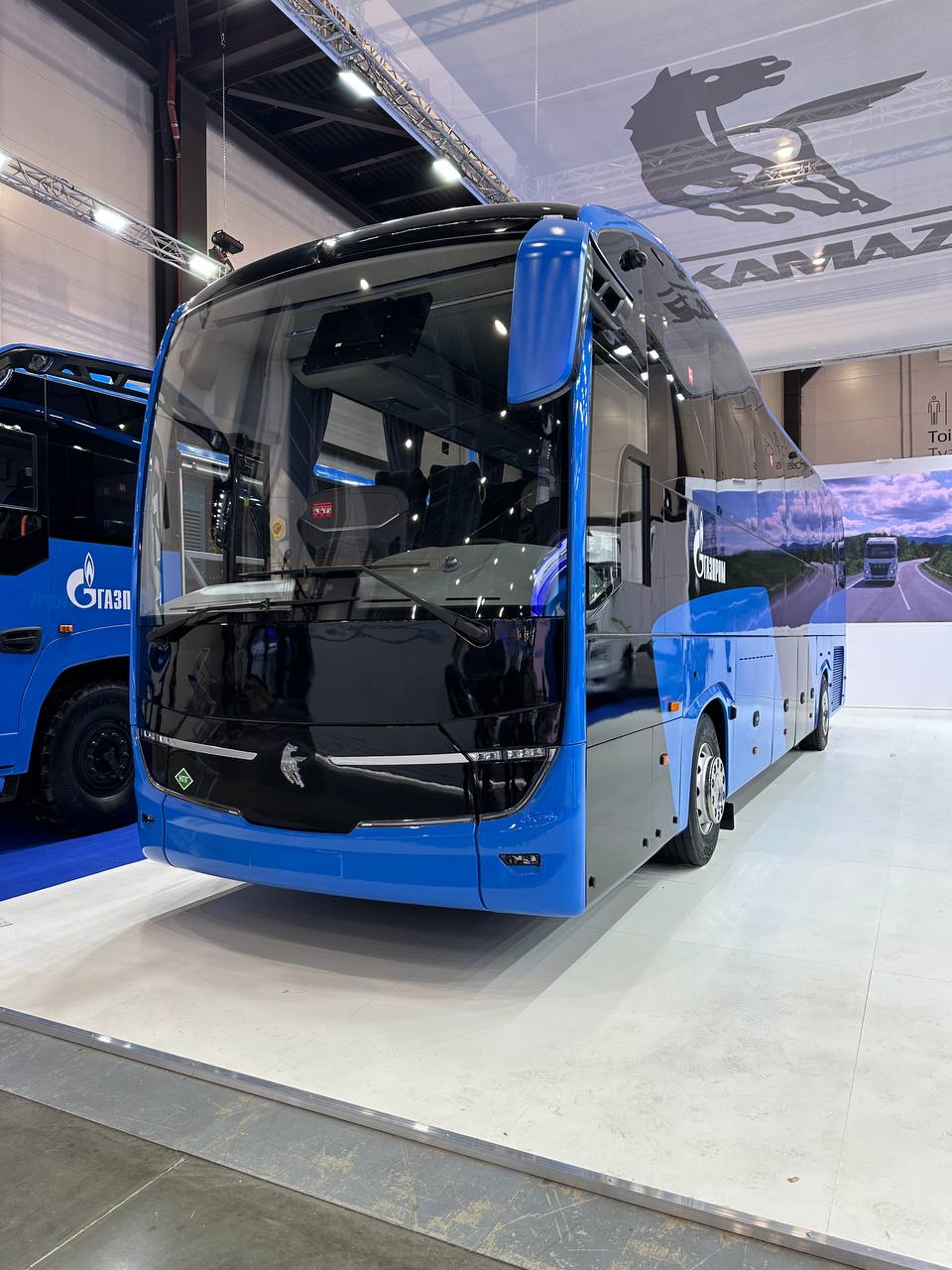 КАМАЗ в следующем году планирует начать серийный выпуск туристических автобусов