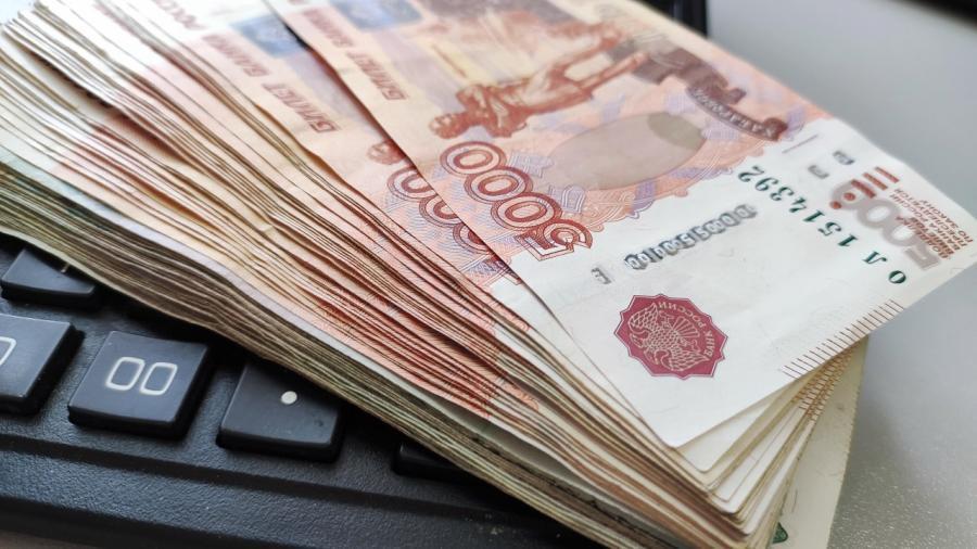 Несите деньги в банки: доходность вкладов пробила отметку в 13%