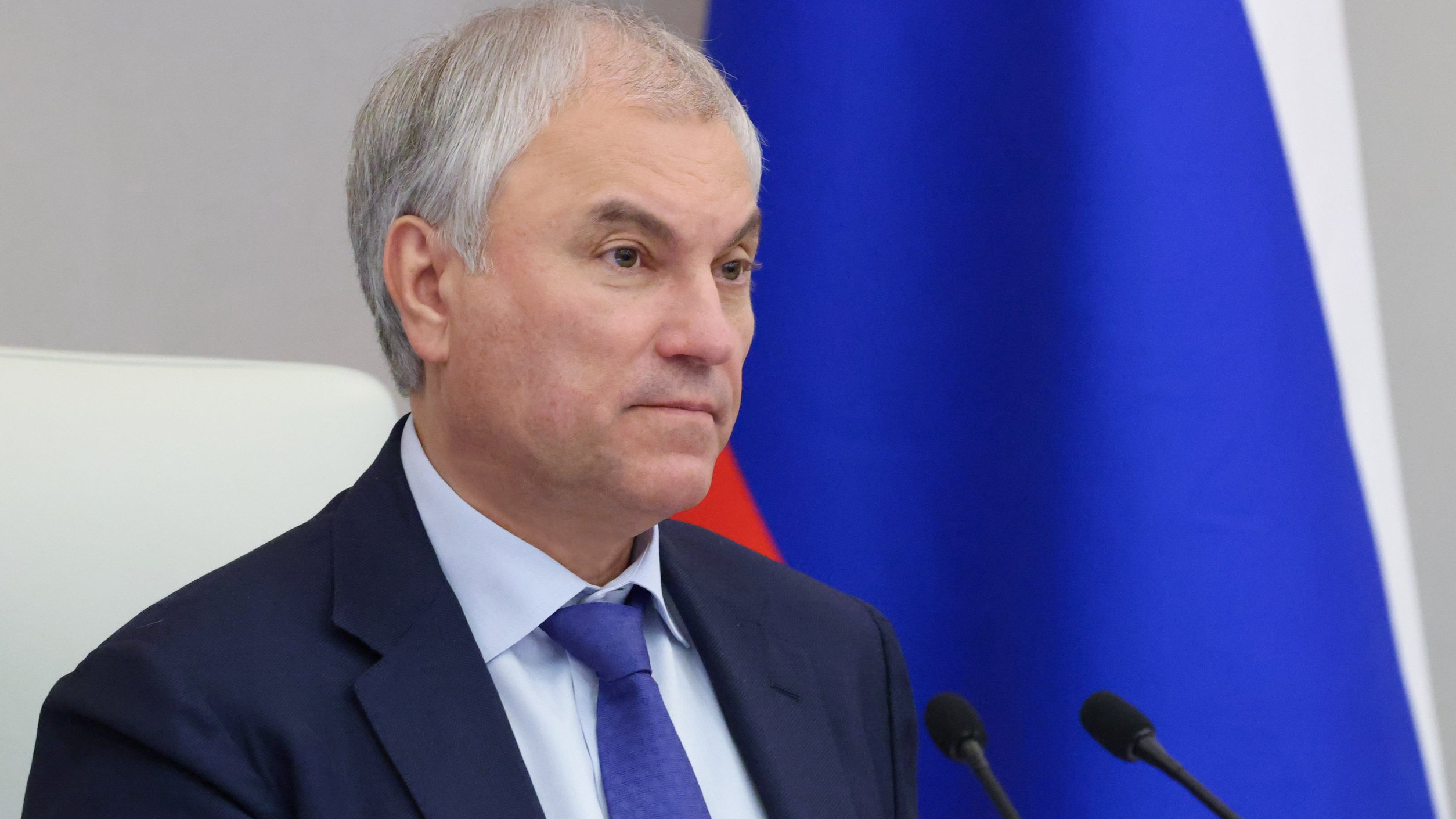 Володин пошутил о растущей доле женщин в президиуме Госдумы: «Избрали – терпите»