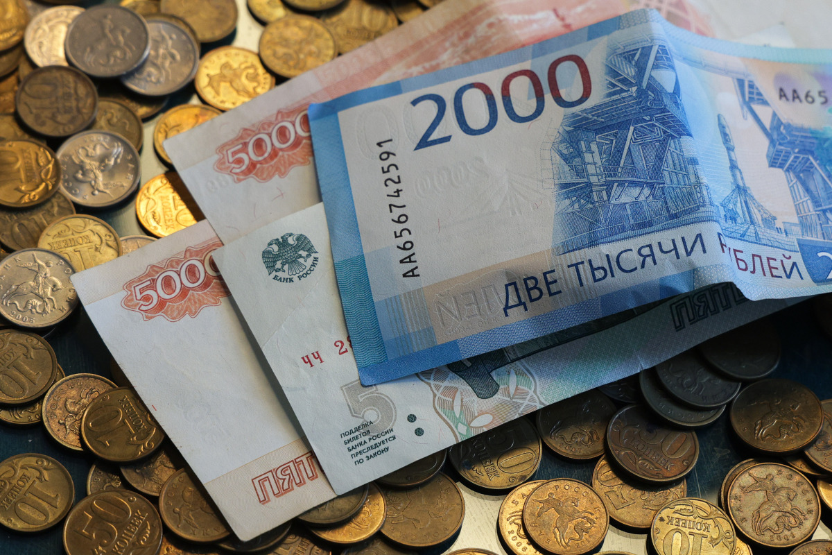 Средняя зарплата в Татарстане выросла до 99,3 тысячи рублей