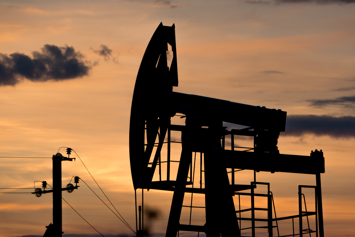 Bloomberg: ОПЕК+ договорилась сохранить квоты на добычу нефти в ноябре