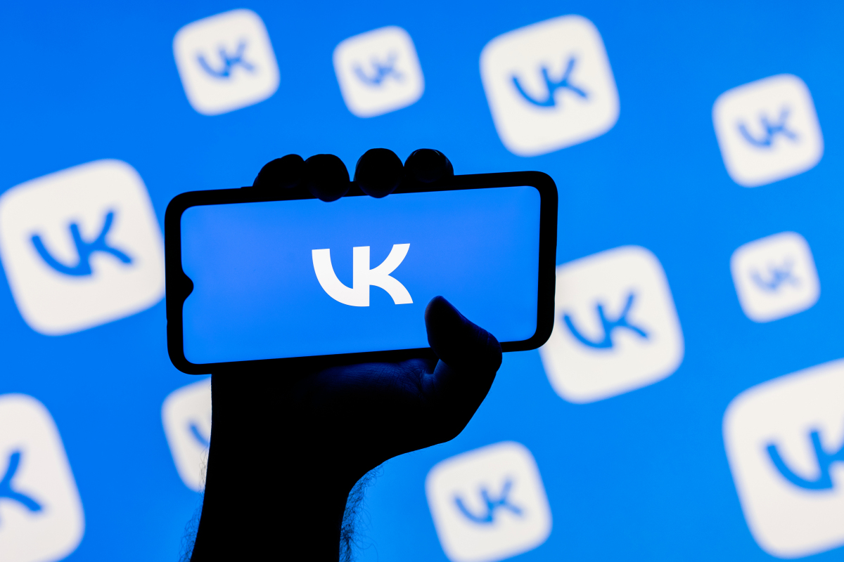 VK вышла из акционеров компании «Интикетс», продававшей билеты на концерты Канье Уэста