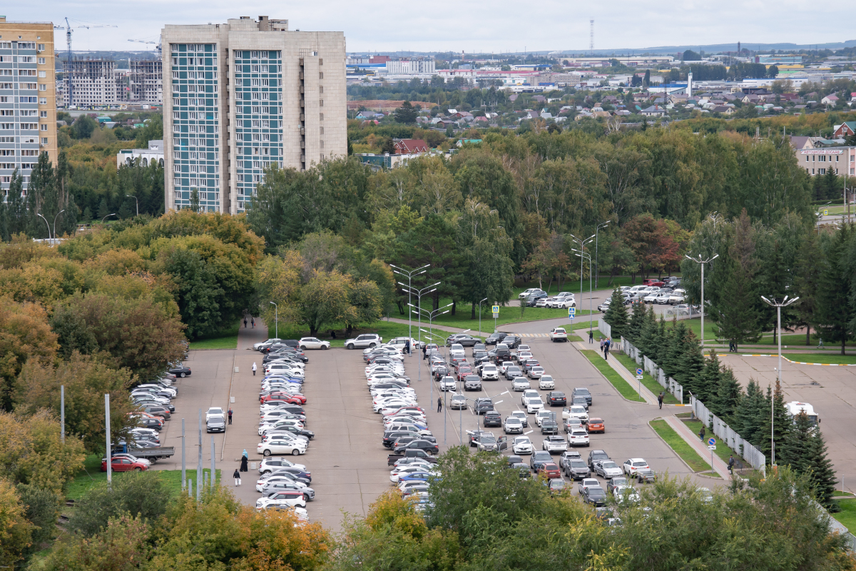 В Челнах снизили норматив парковочных мест в новостройках