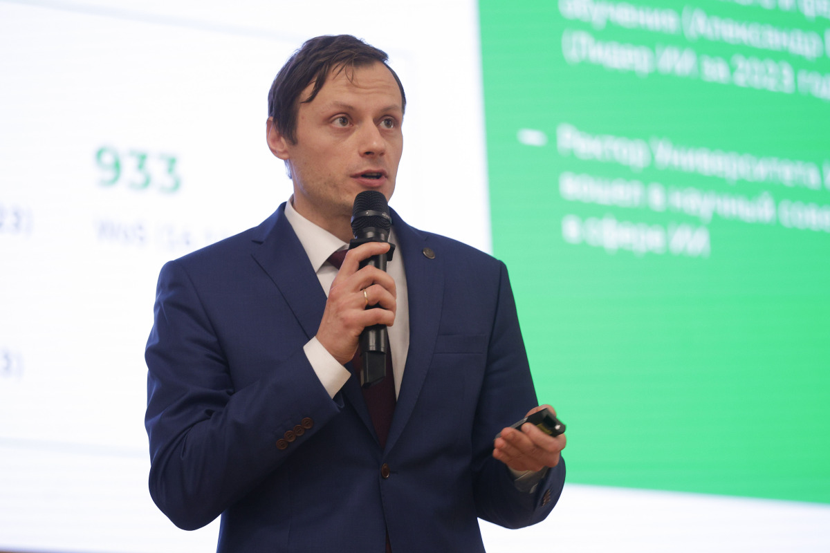 В Татарстане начнут пилотировать новый учебник по информатике – под ИИ отведут 100 страниц