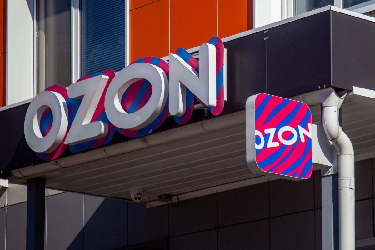 Ozon с 13 октября закроет страховую программу для селлеров, пострадавших от атак БПЛА