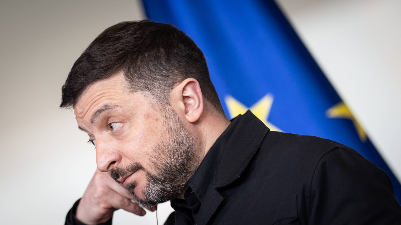 WSJ: Зеленский готов на 100 дней отказаться от ударов по НПЗ в обмен на расширенный доступ к Starlink