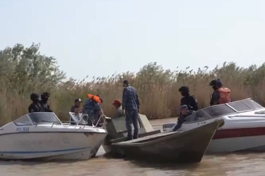 На Каспии во время погони рыбохраны погиб человек